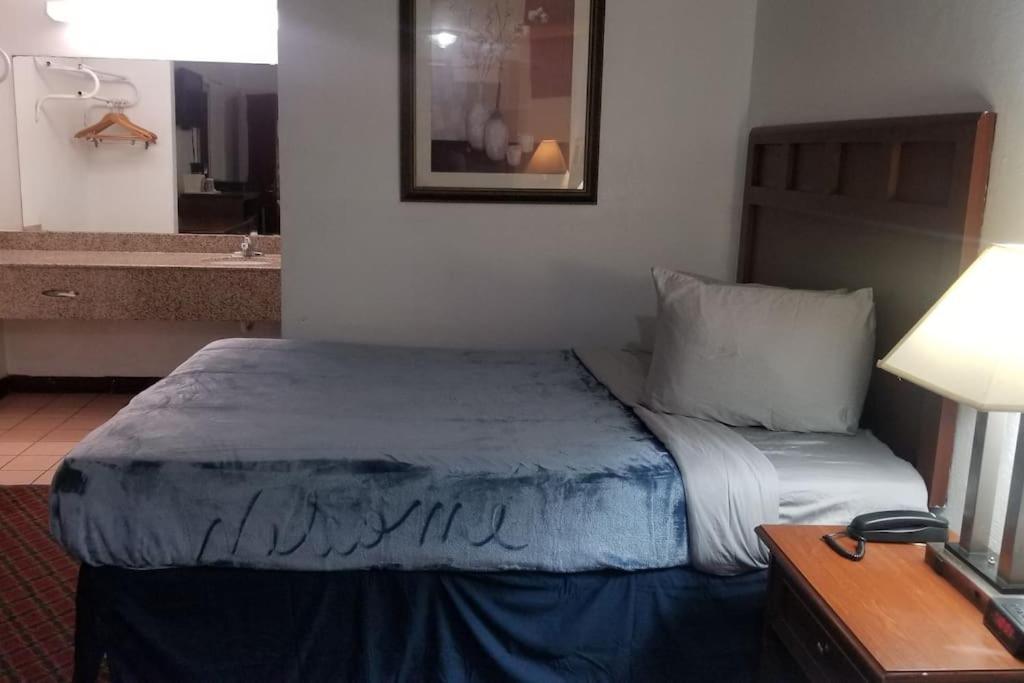 Osu 2 Queen Beds Hotel Room 230 Wi-Fi Stillwater Bagian luar foto